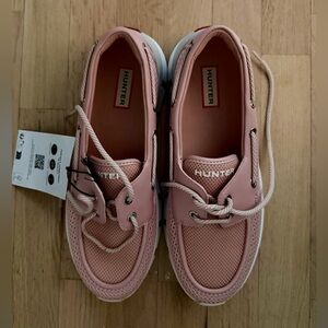 Hunter Pink Mesh Sneakers – Size 9M – New with Tags